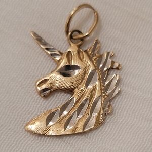 Vintage 10k Yellow Gold Diamond Cut Unicorn Pendant 1.2 Grams